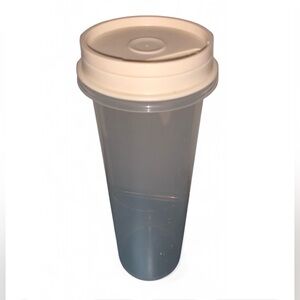 Spaghetti noodles Tupperware